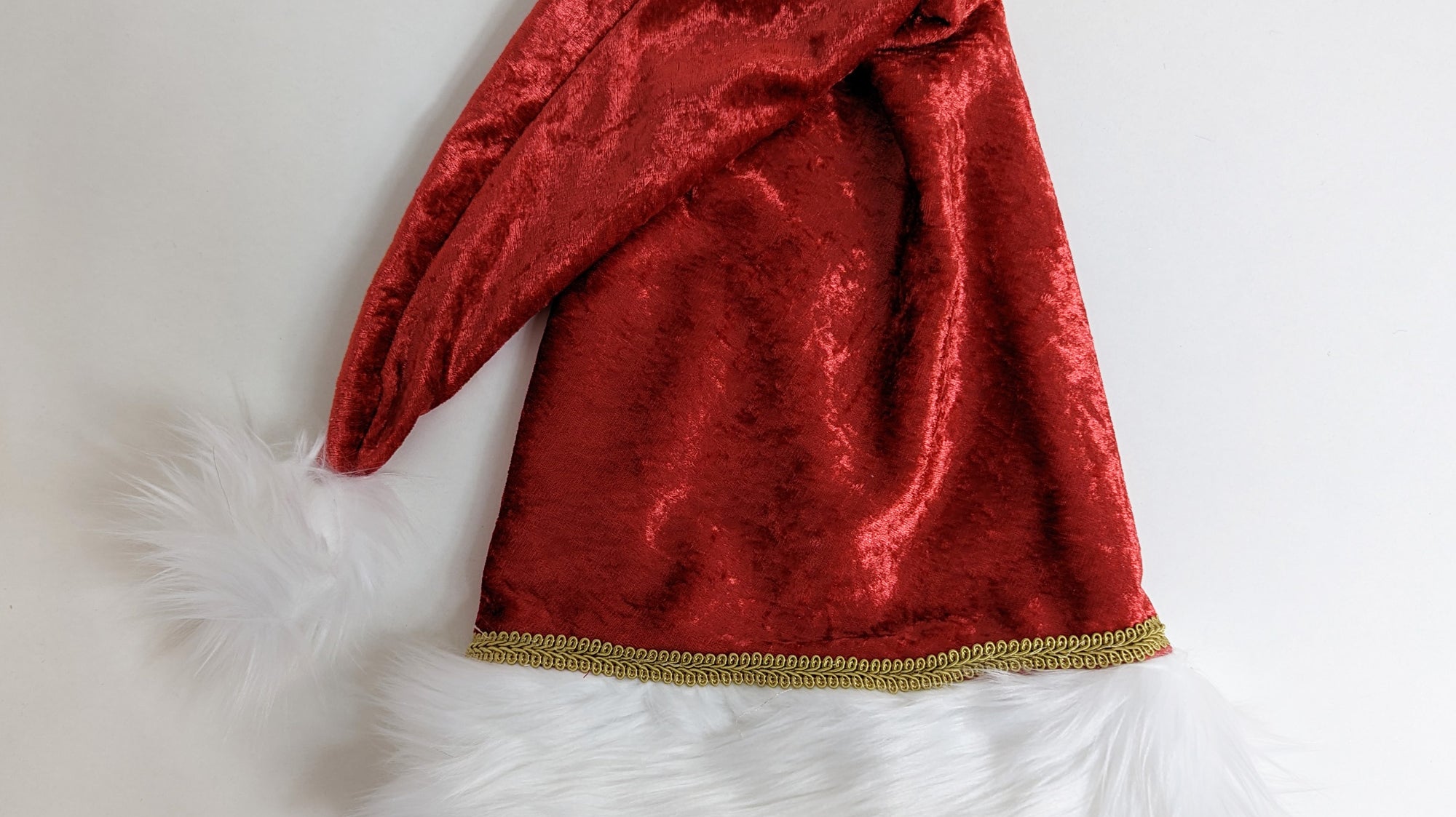 What Makes the Best Santa Hat?