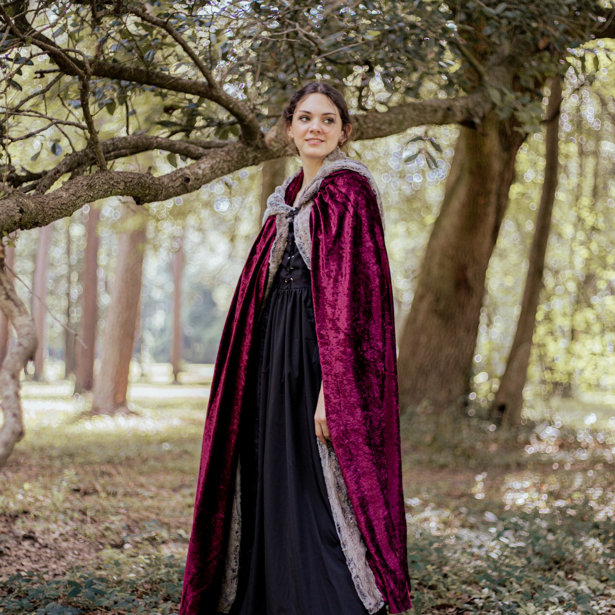 Medieval Princess Royal Cloak with fox fur trim metal clasp, Viking Renaissance Cape with hood
