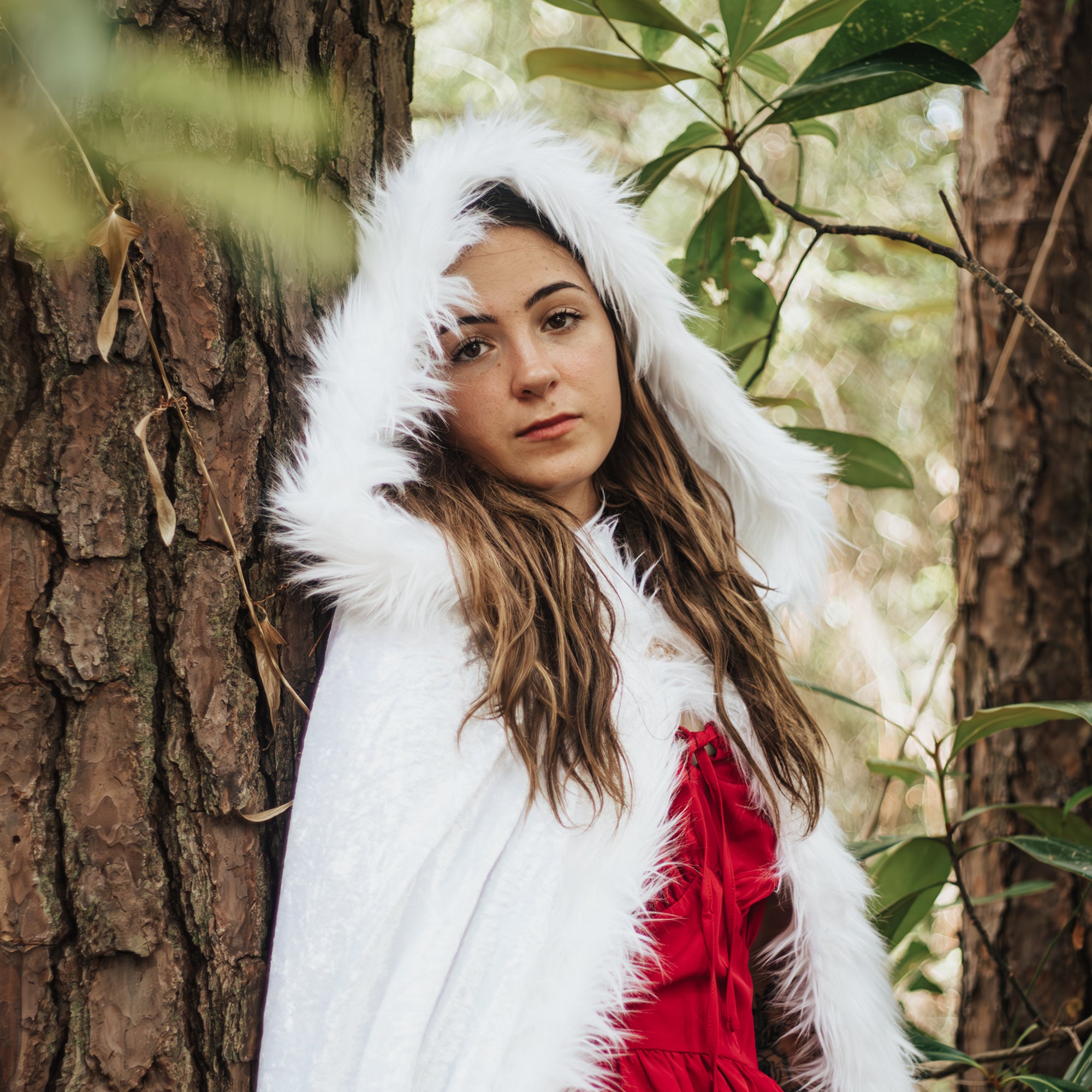 white cloak large hood fur trim medieval cosplay