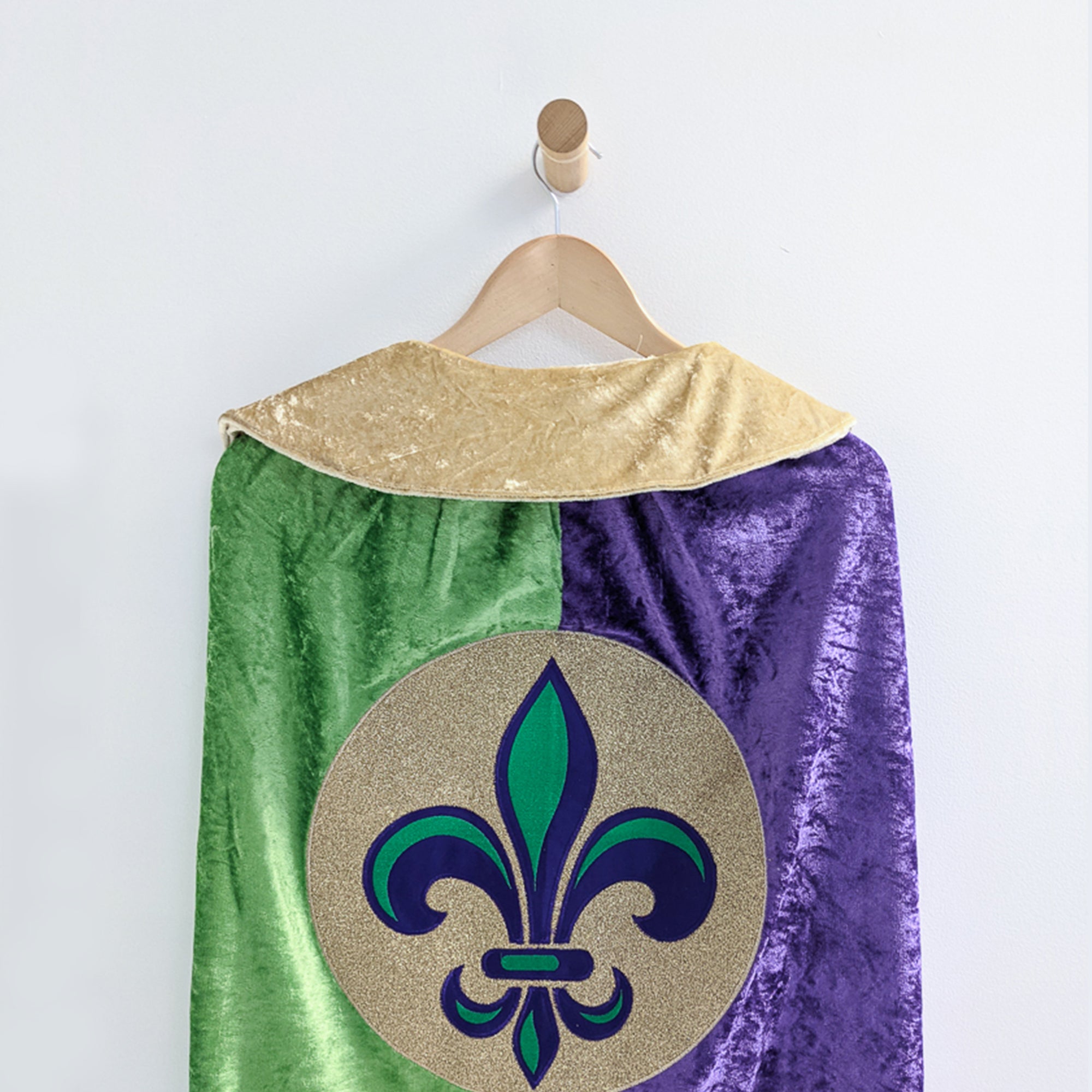mardi gras cloak purple green gold fleur de lis new orleans parade fat tuesday