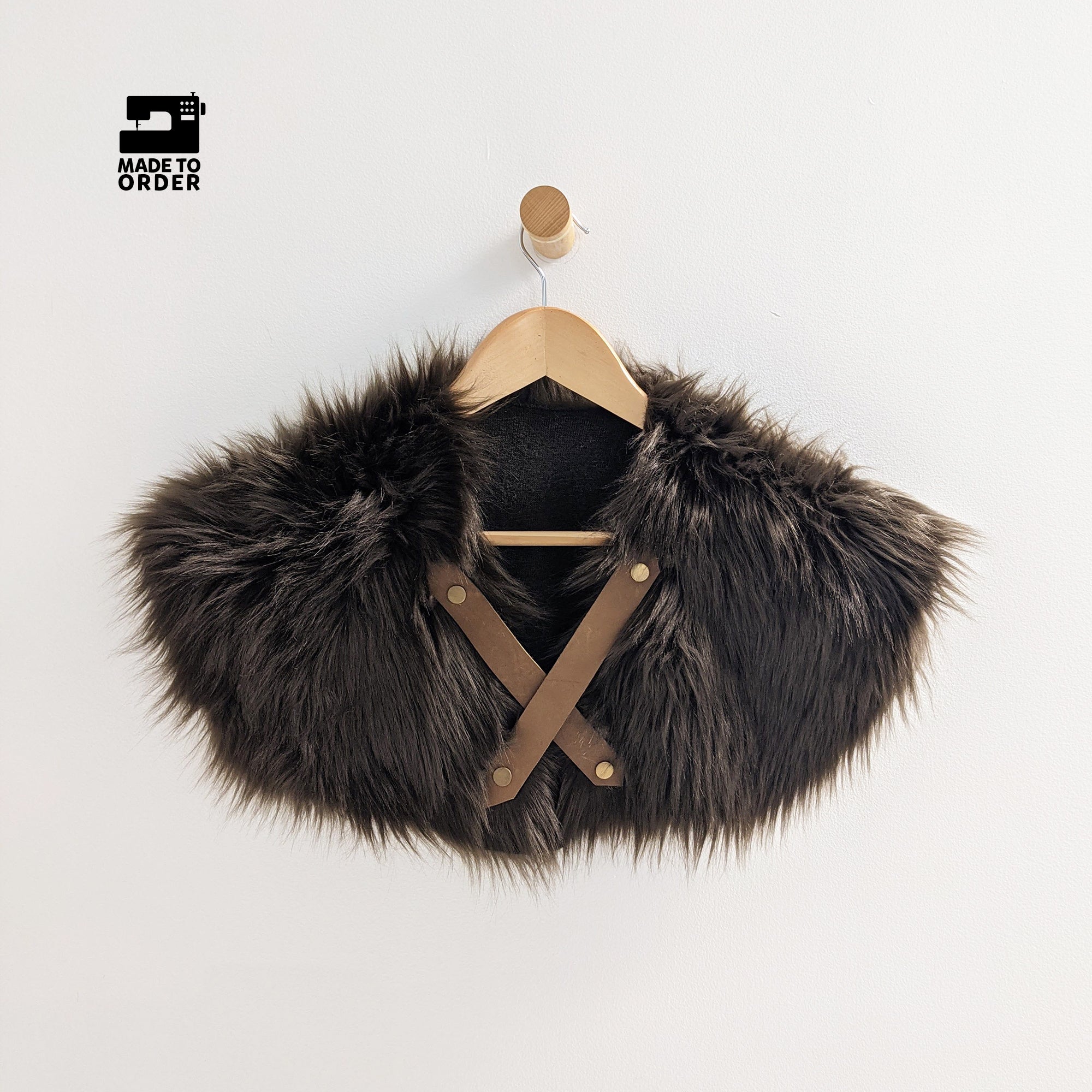 Fur Mantle Brown Leather Straps Medieval Knight King Cosplay Game of Thrones LARP Viking