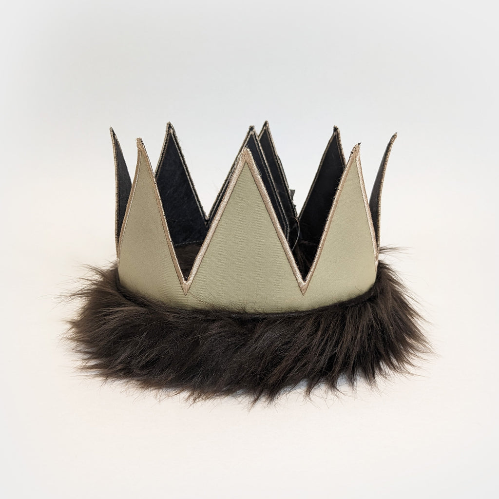 Where the wild things are, Max Crown and Tail with Faux Fur