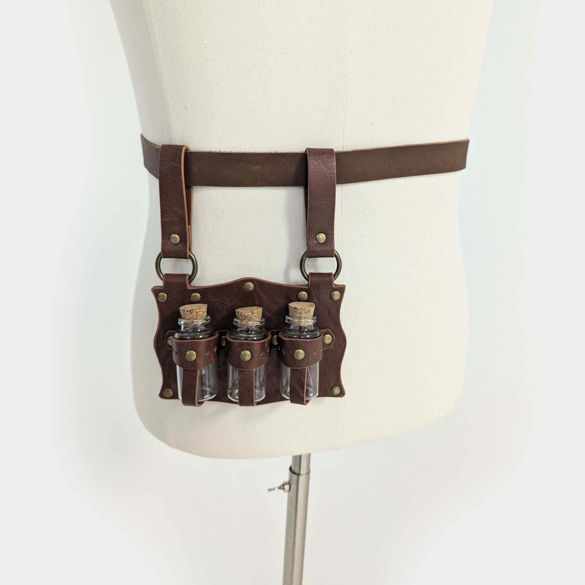 Medieval Faux Leather Potion, Poison, Flask Belt holder, Retro Renaissance Portable Waist Pouch Suitable For LARP Ren Faire Halloween