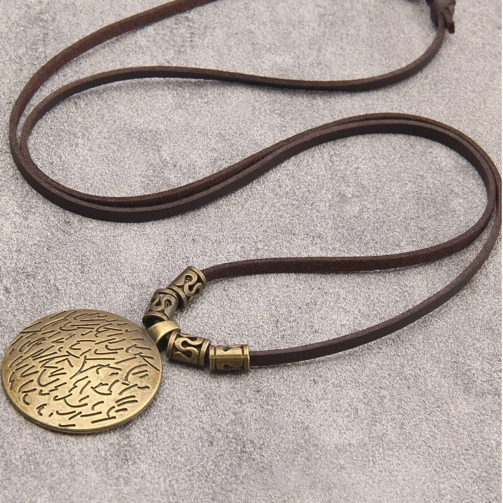 Vintage MEdieval Nordic Viking Pendants Necklaces, Brown Leather Necklace For Best Friend ,Legendary Medieval Gold Round Pendant Men Jewelry