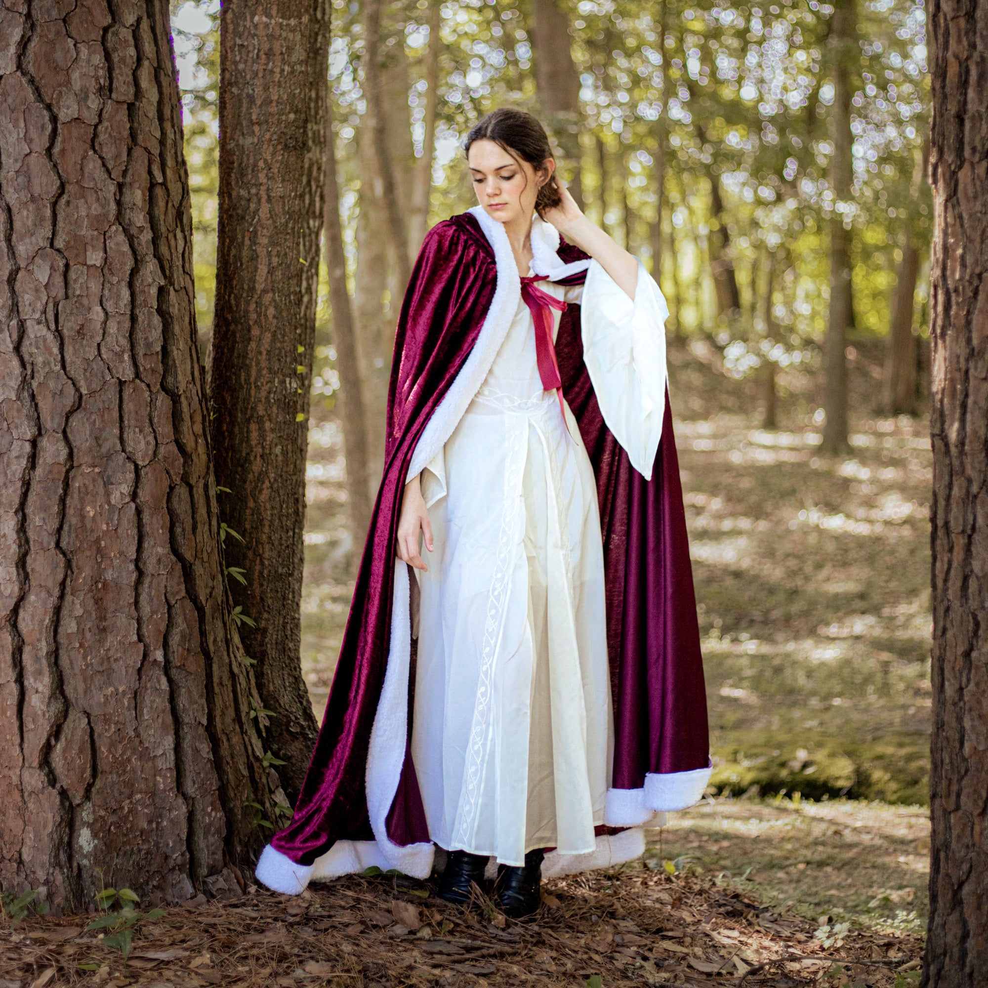 Medieval Princess Royal Cloak, Renaissance Bridal Wedding Cape with Sherpa Trim