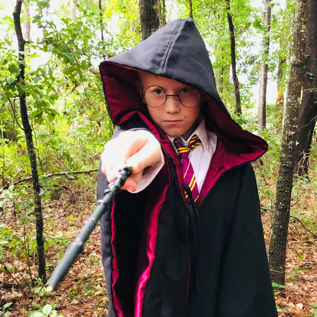 Black Wizard Robe Burgundy Harry Potter Witch Pagan Hogwarts Hermoine rensaissance Gryffindor Slytherin Ravenclaw Hufflepuff