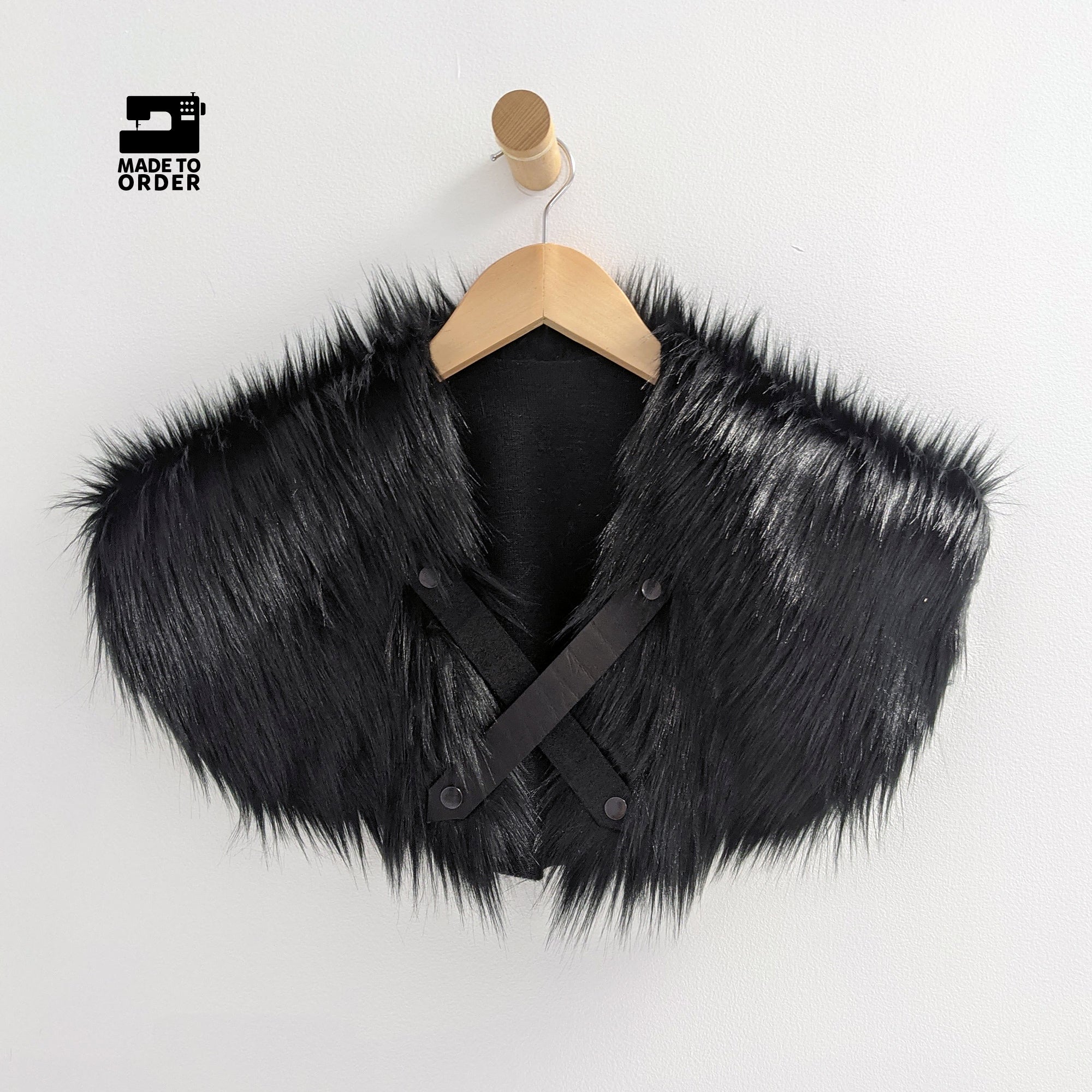 Fur Mantle Black Leather Straps Medieval Knight King Cosplay Game of Thrones LARP Viking