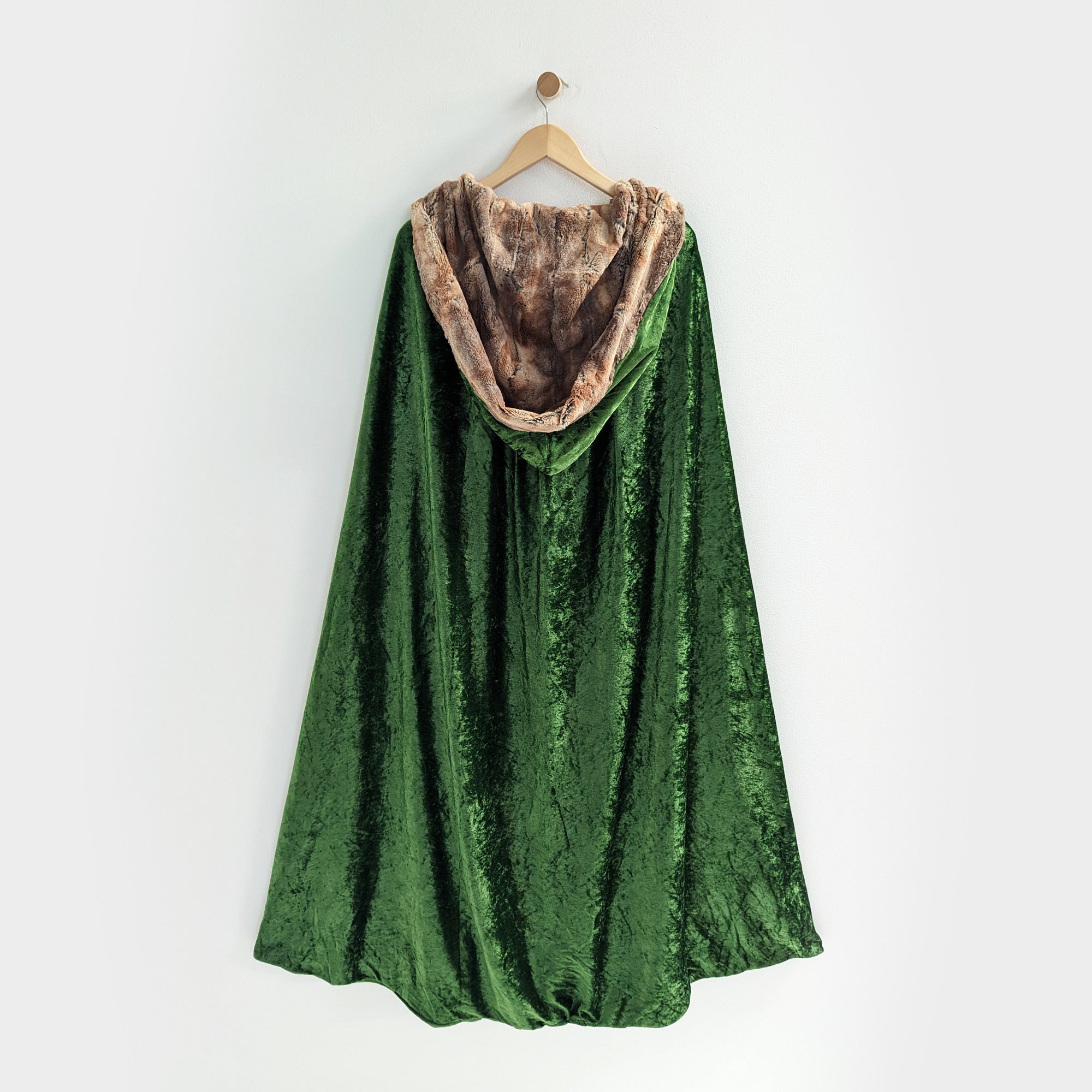 green faux fur hooded cloak medieval cosplay