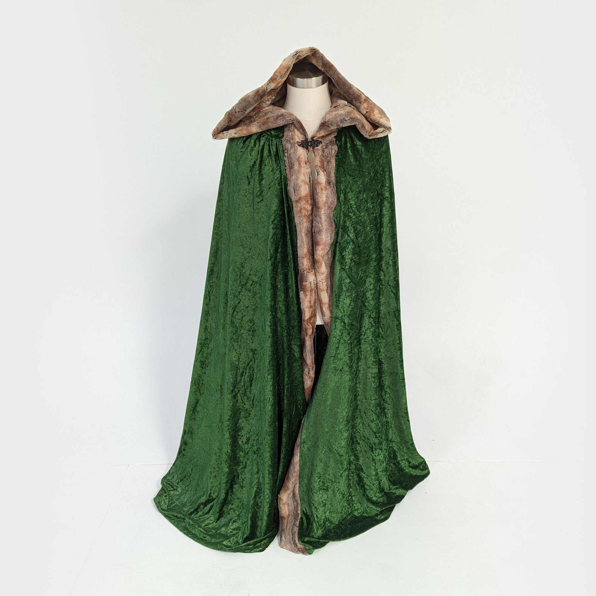 green faux fur hooded cloak medieval cosplay