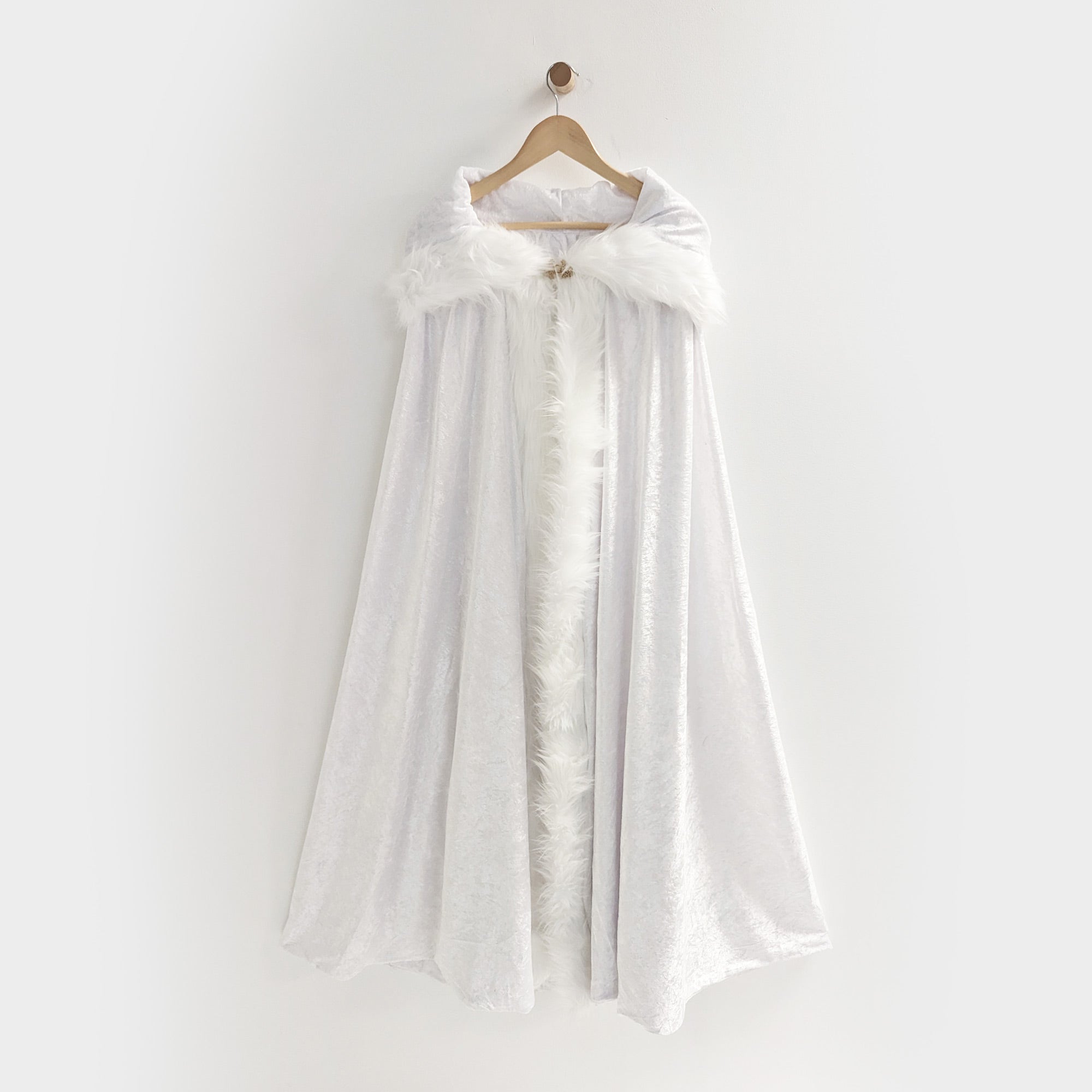 Everfan White Cloak with Large Hood, White Faux Fur Trim, and Metal Clasp Small (Kids - 30 Long)